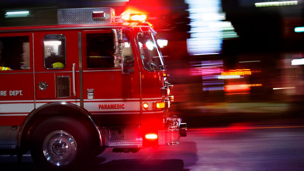 Crews battle structure fire in Victoria neighborhood, city officials say — WCCO / CBS Minnesota, Rosemount Community news