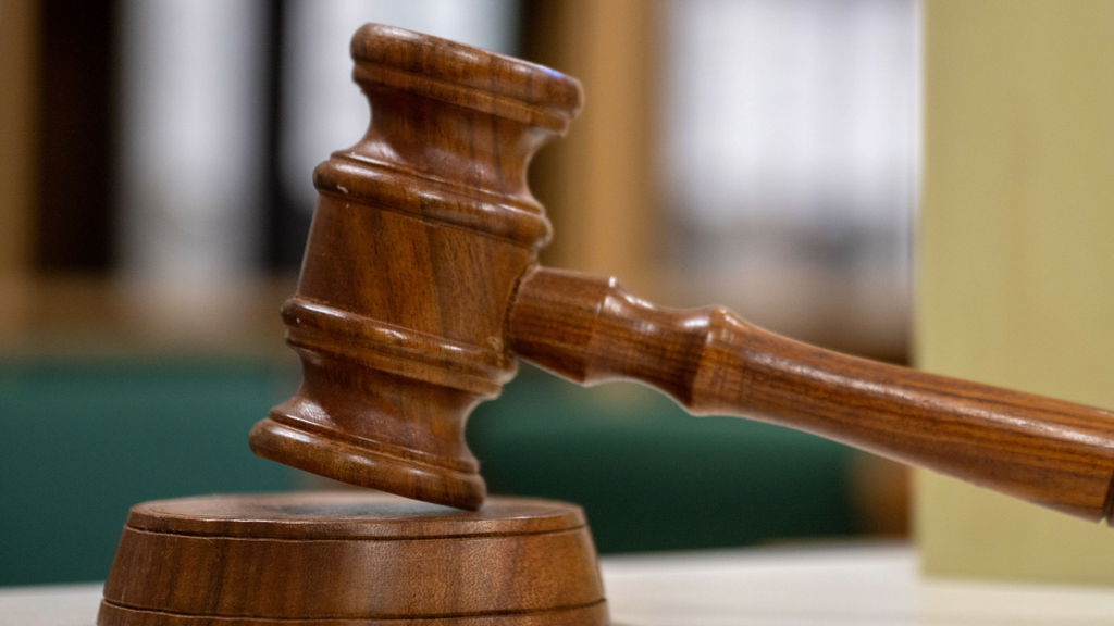 Judge sets bail at $200,000 for sex offender accused of posing as teen at Maple Grove school — WCCO / CBS Minnesota, Rosemount Schools news