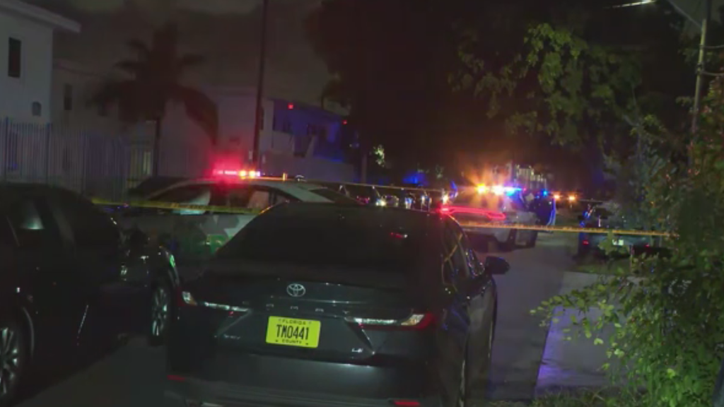 Woman grazed on side of head, man with shoulder wound after a reported shooting in Miami-Dade, deputies say — CBS Miami, Rosemount Health news