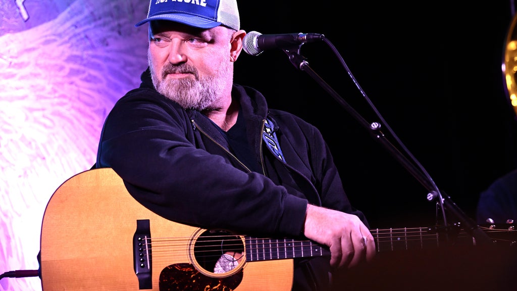 Zac Brown Band founding member raising awareness of ALS with "Hop on a Cure" nonprofit — WCCO / CBS Minnesota, Rosemount Community news