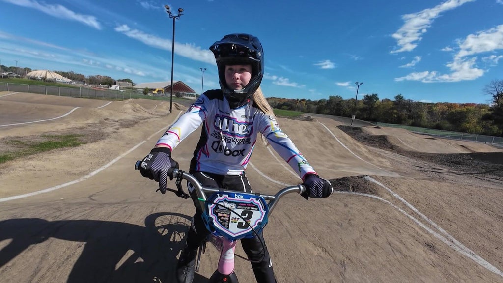 Woodbury BMX world champion continues to outpace competition at 14 — WCCO / CBS Minnesota, Rosemount Schools news