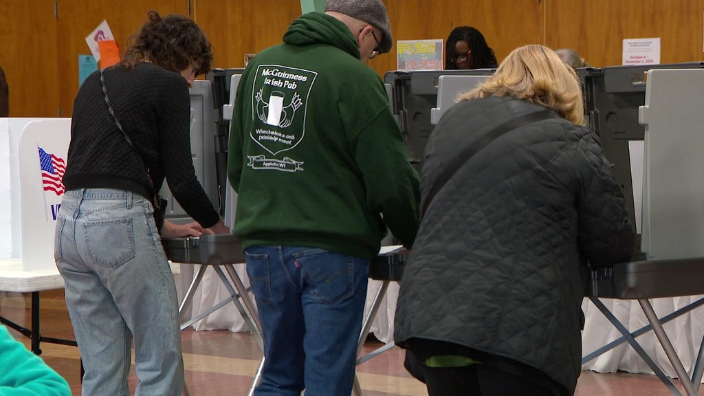 Minneapolis seeing "very high" early voter turnout ahead of next week's midterms — Rosemount Community news