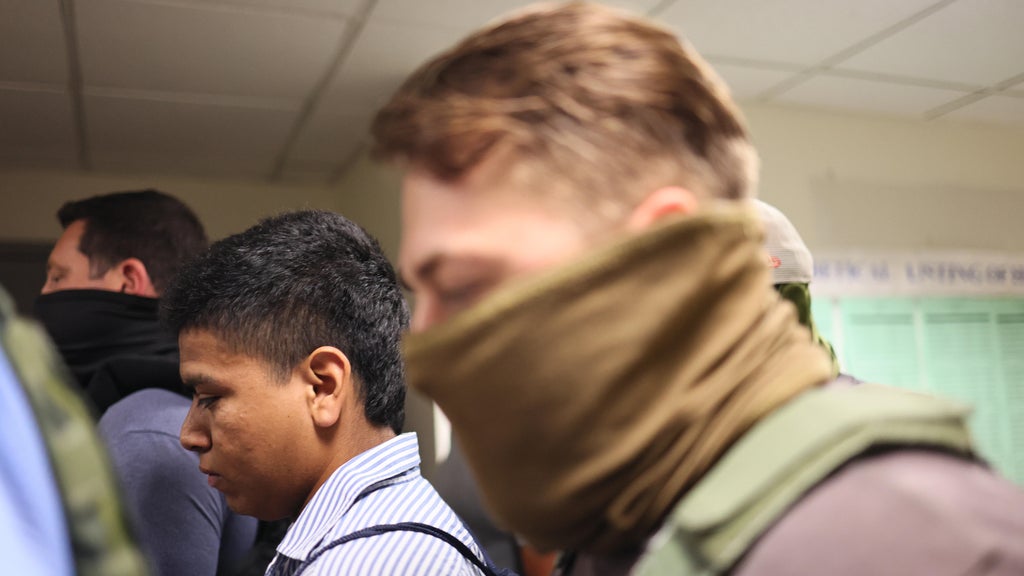 DOJ sues St. Paul and Portland, Oregon, over mask and ID requirements for federal officers — WCCO / CBS Minnesota, Rosemount Government news
