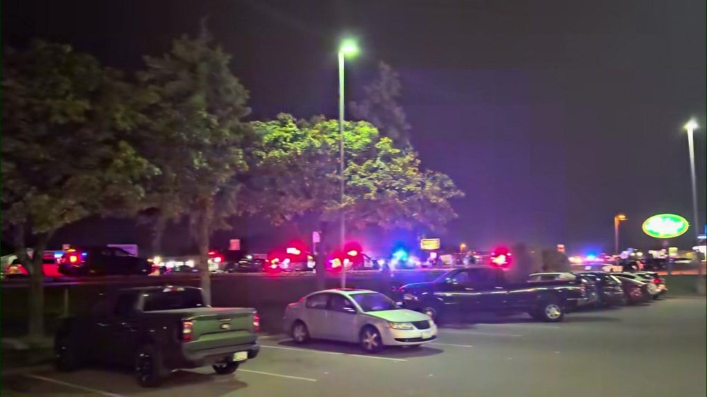 Police respond to Osseo High School after several fights break out at end of football game — WCCO / CBS Minnesota, Rosemount Schools news