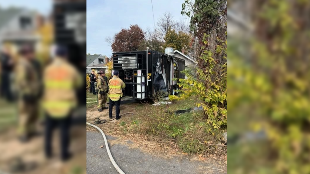 3 adults hospitalized after fire at food truck on St. Paul's east side — WCCO / CBS Minnesota, Rosemount Dining news