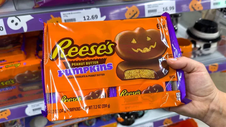 Hershey changes Reese’s Pumpkins packaging after lawsuit over design — FOX 9