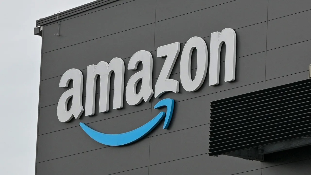 Amazon to hire more than 300,000 US workers for holiday shopping rush — FOX 9, Rosemount Business news