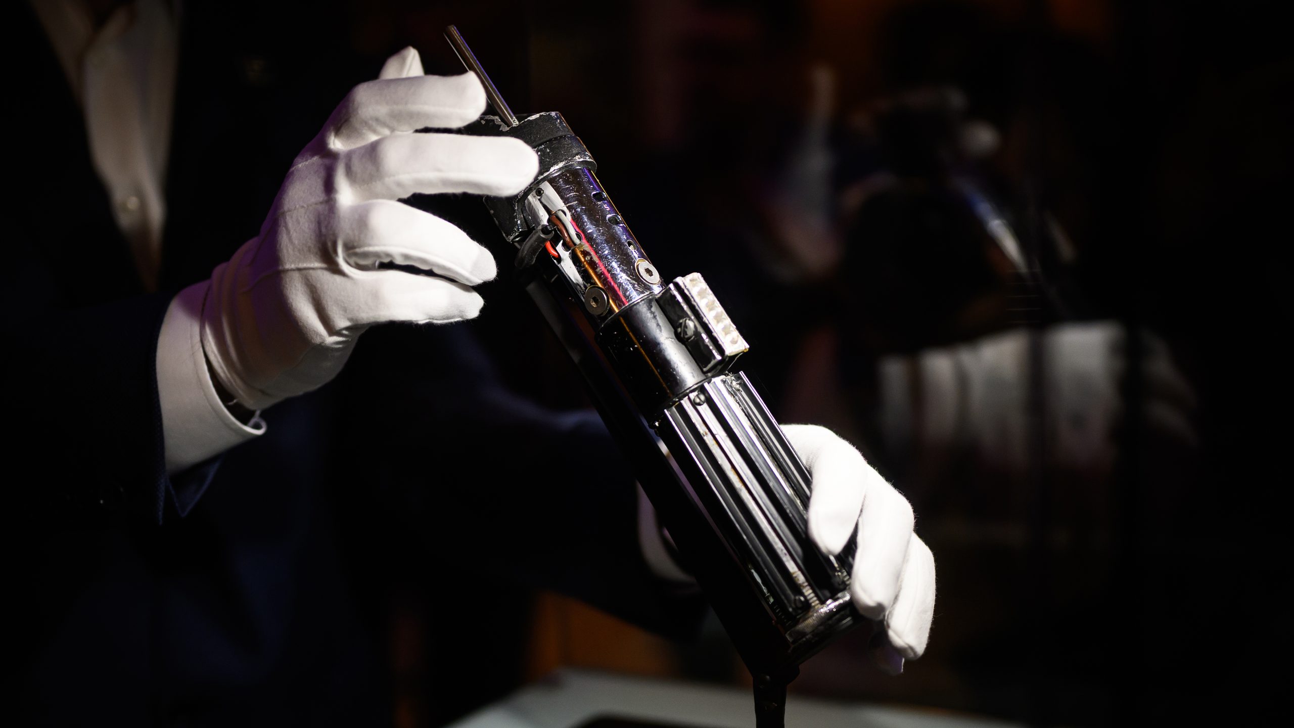 Darth Vader's 'Empire Strikes Back' lightsaber goes up for auction — FOX 9, Rosemount Community news