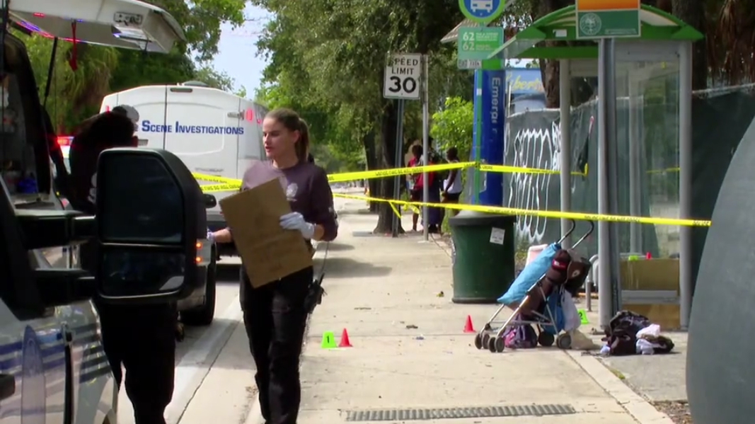 Attacker, victim injured in stabbing at Miami bus stop — WSVN 7 Miami-Dade, Rosemount Community news